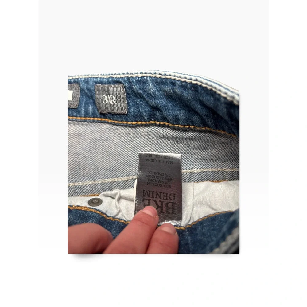 BKE Alec Straight Leg Distressed Jeans Medium Wash 31x32 Tag 31R Fits Men's